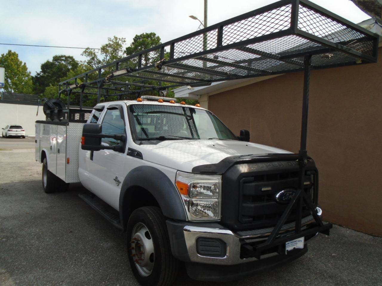 Used 2016 Ford F550 4x4 SuperCab Super Duty image 3