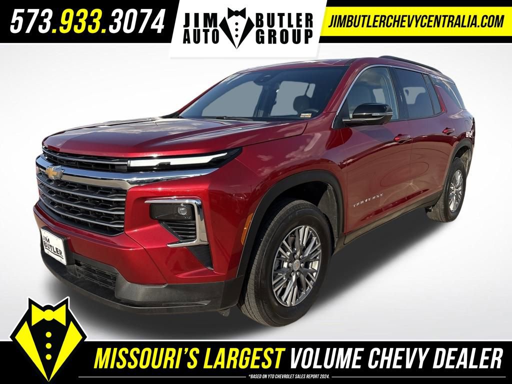 Used 2025 Chevrolet Traverse LT w/ Driver Confidence Package