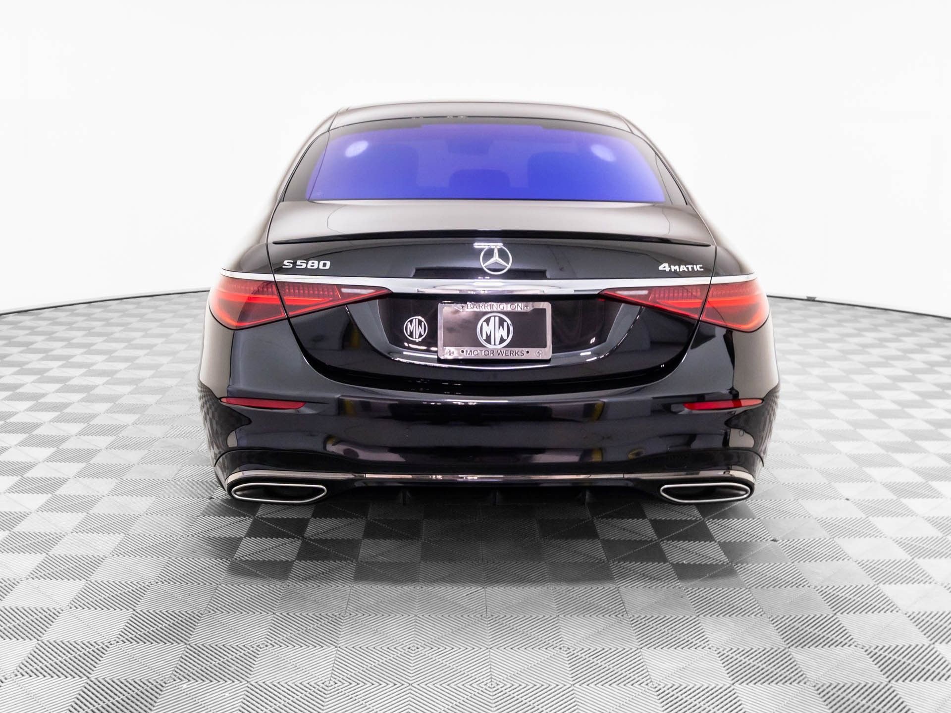 Used 2023 Mercedes-Benz S 580 4MATIC Sedan image 4