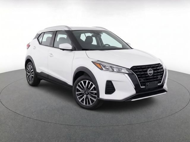 Used 2024 Nissan Kicks SV FWD image 3