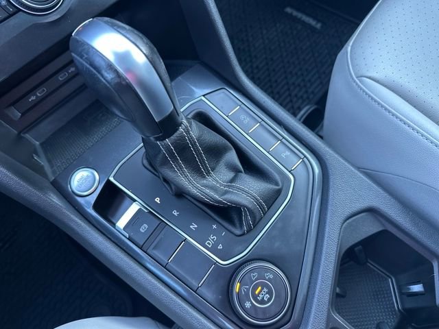 Certified 2021 Volkswagen Tiguan SEL w/ 3rd Row Seat Package image 29