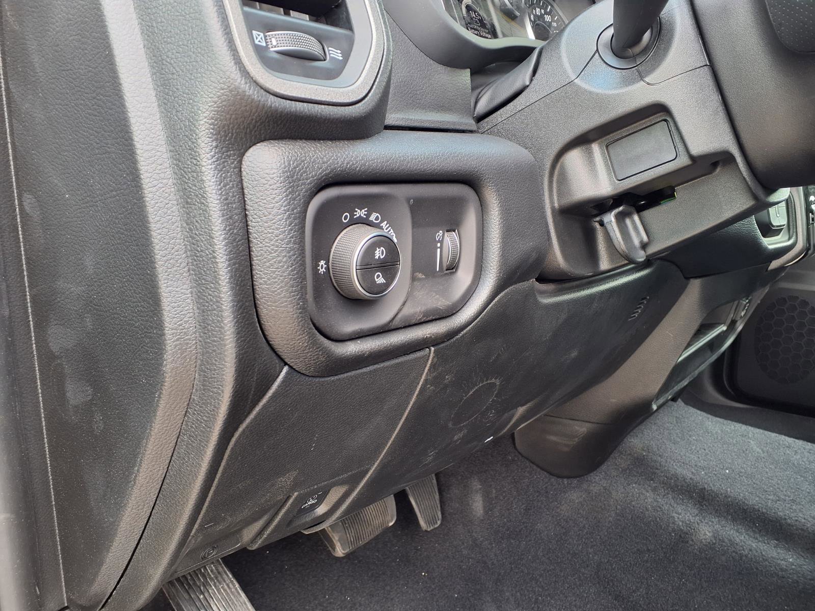 New 2026 RAM 2500 Tradesman AWD/4WD image 12