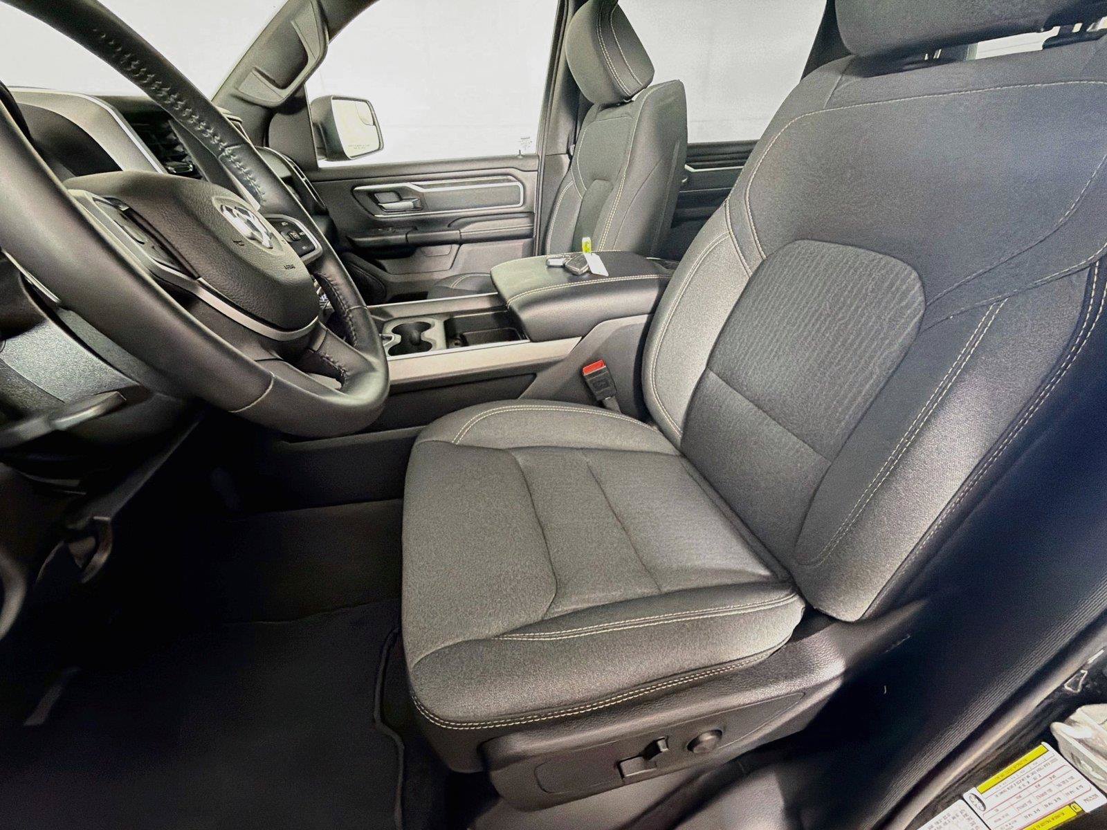 Used 2023 RAM 1500 Big Horn AWD/4WD image 2
