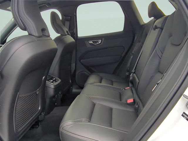 New 2026 Volvo XC60 B5 Ultra w/ Climate Package AWD/4WD image 11