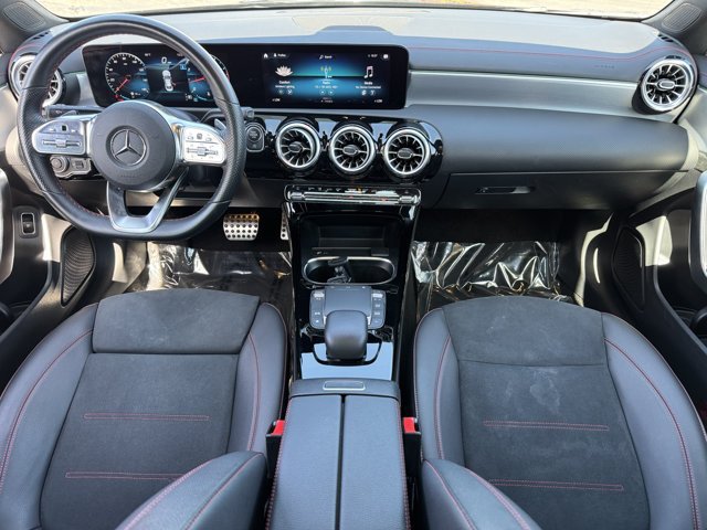 Used 2022 Mercedes-Benz CLA 250 image 10