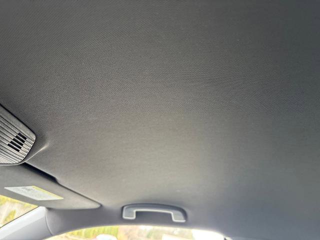 Used 2025 Volkswagen Atlas Cross Sport SE image 21