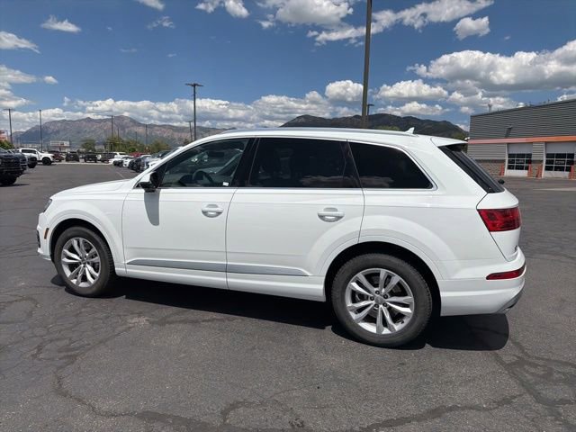 Used 2017 Audi Q7 3.0T Premium Plus w/ Premium Plus Package AWD/4WD image 10