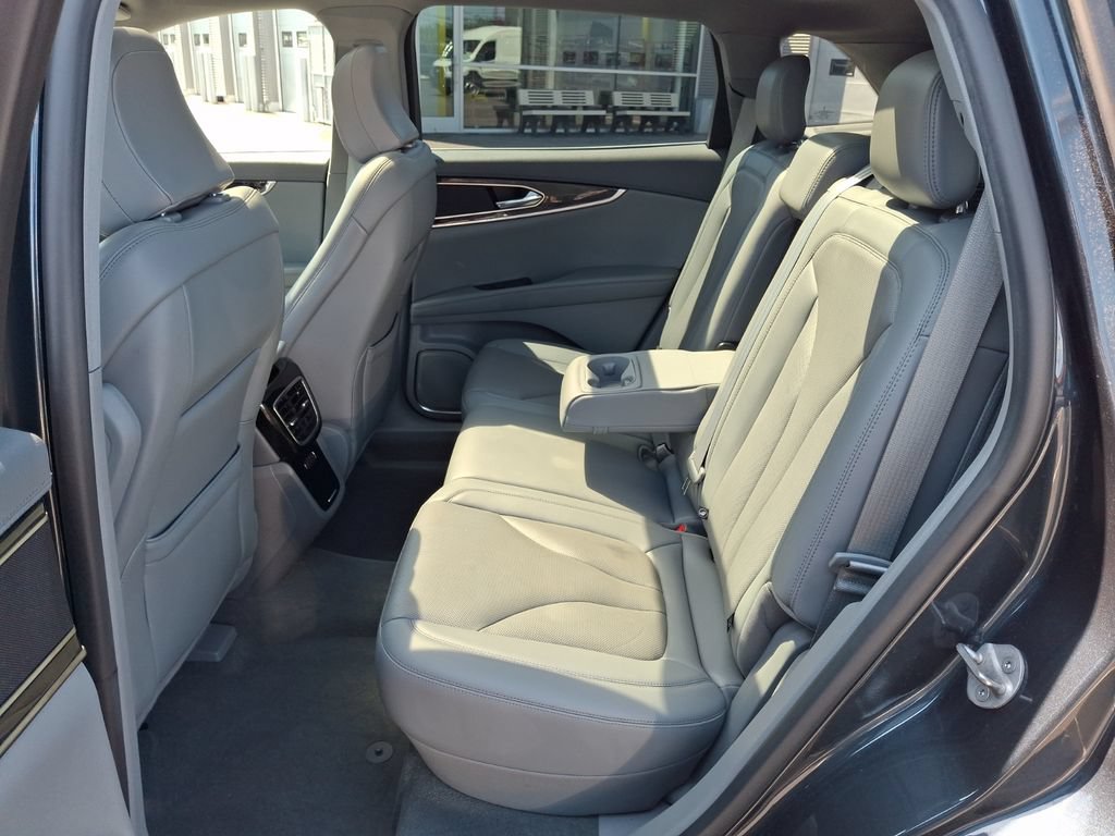 Used 2022 Lincoln Nautilus Reserve AWD/4WD image 10