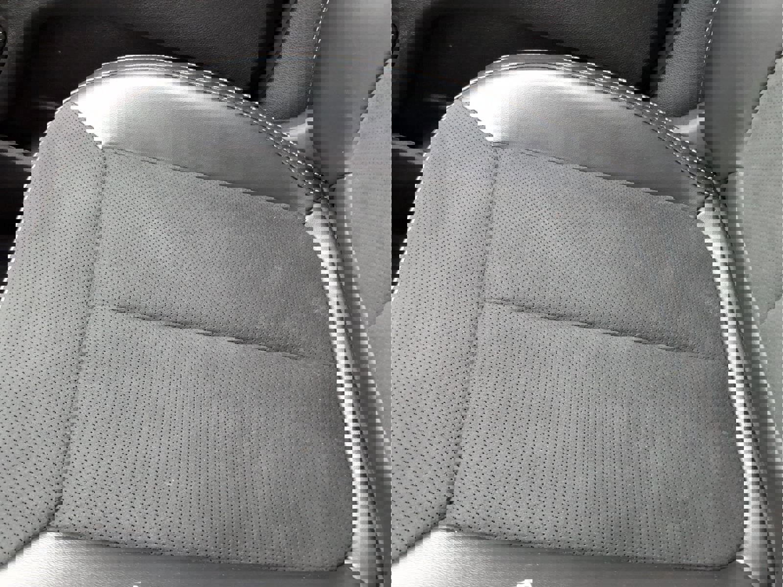 Certified 2025 Jeep Grand Cherokee Altitude image 25