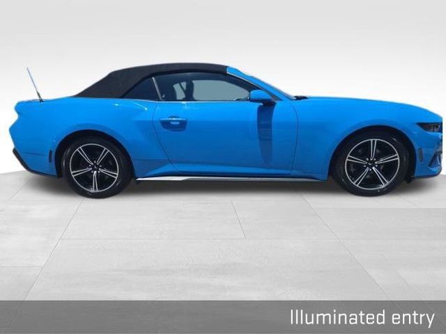 Used 2025 Ford Mustang Premium RWD image 26