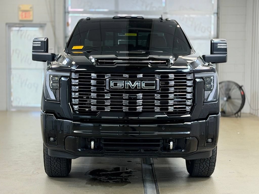 Used 2026 GMC Sierra 2500 Denali Ultimate w/ Max Trailering Package AWD/4WD image 2