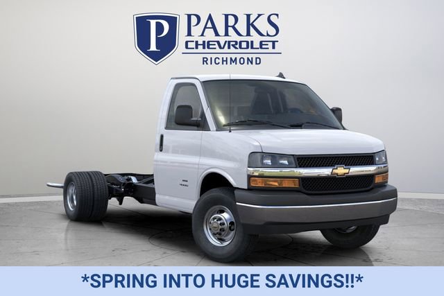 New 2025 Chevrolet Express 3500 w/ Power Convenience Package image 7
