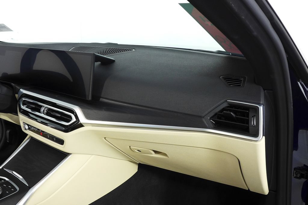 Used 2023 BMW i4 eDrive35 w/ Premium Package RWD image 14