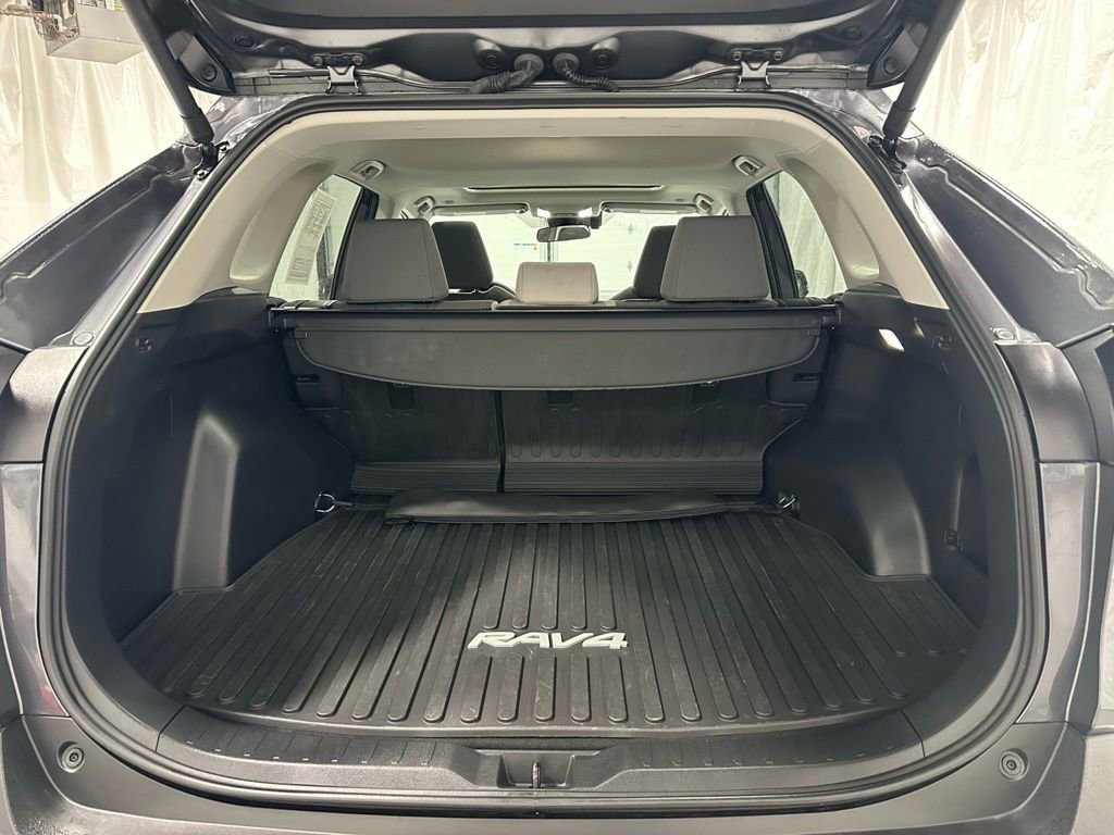 Used 2025 Toyota RAV4 XLE w/ Convenience Package image 46
