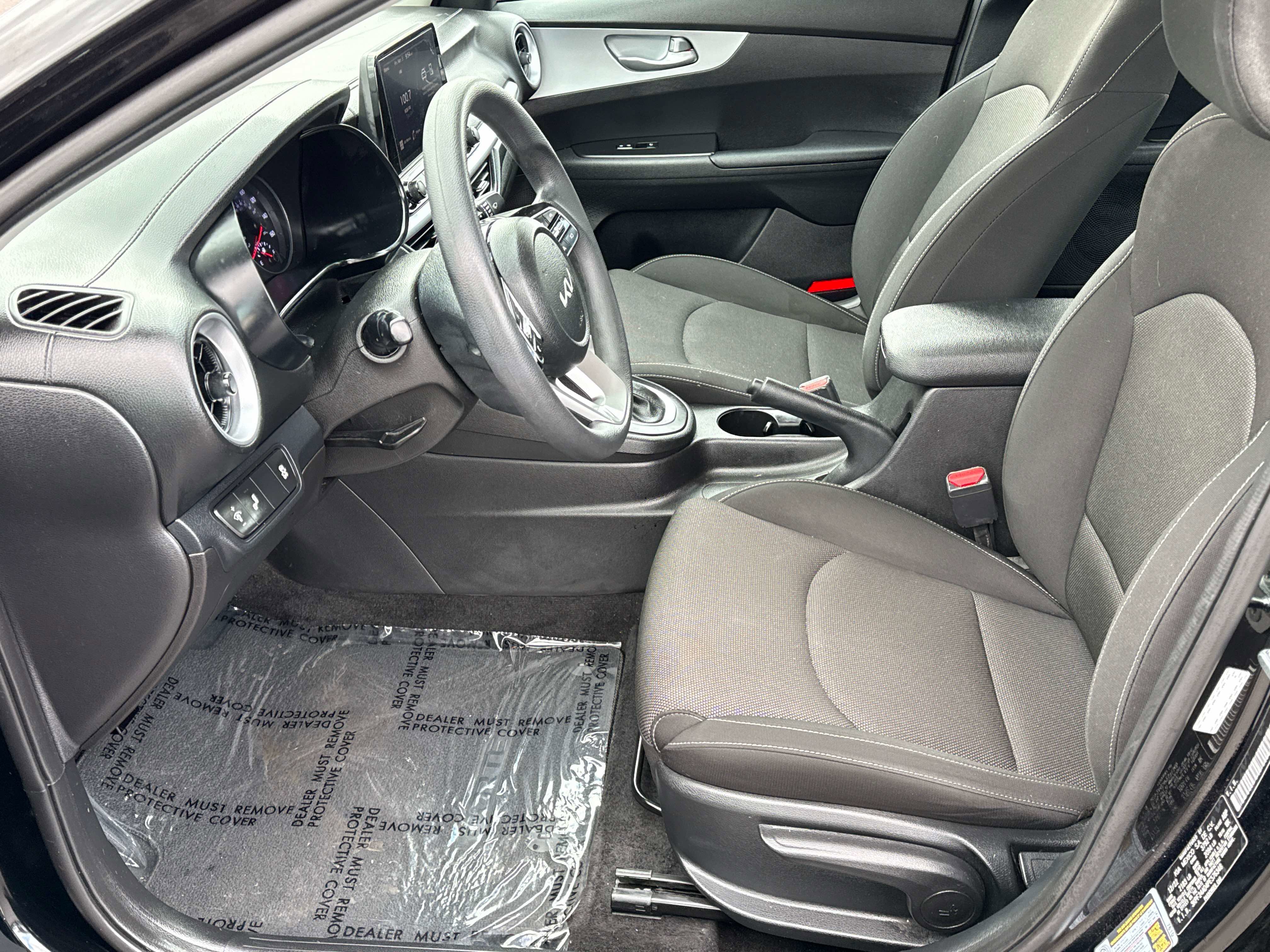 Used 2023 Kia Forte LXS w/ LXS Technology Package FWD image 10