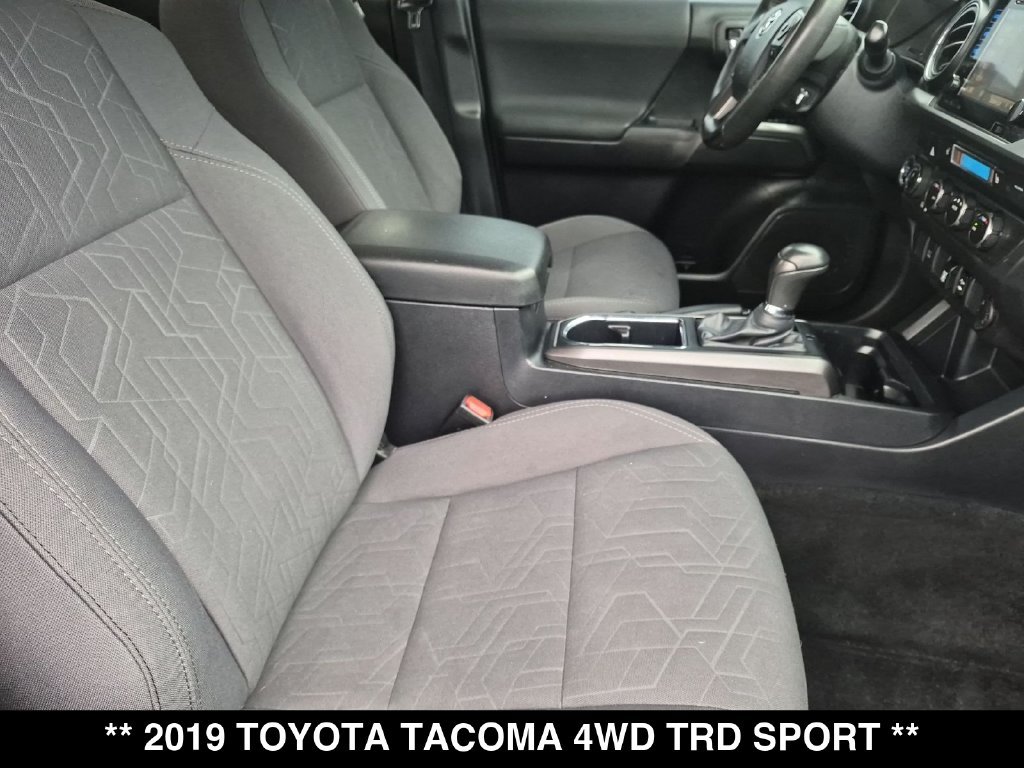 Used 2019 Toyota Tacoma TRD Sport AWD/4WD image 27