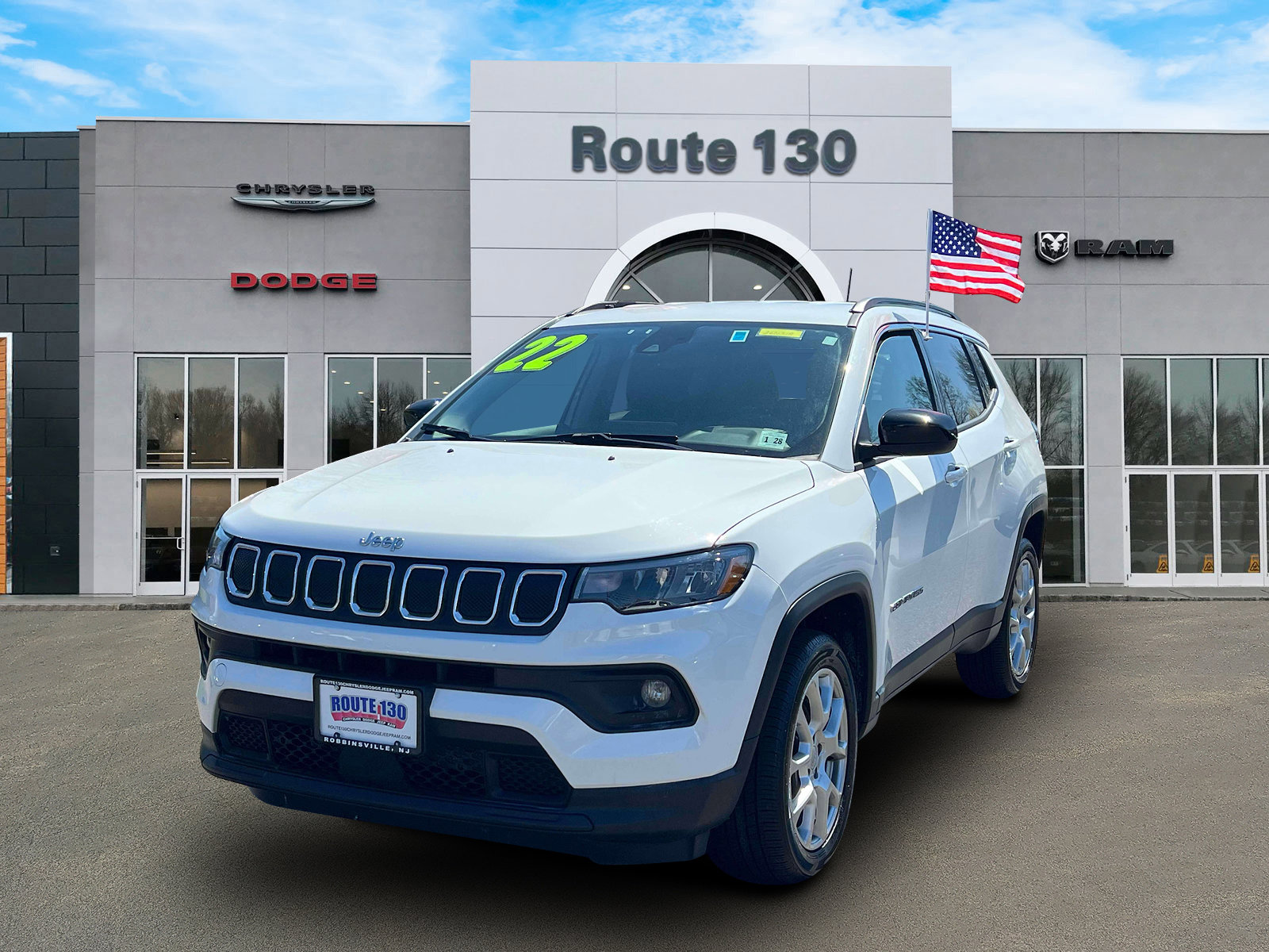 Used 2022 Jeep Compass Latitude AWD/4WD image 2
