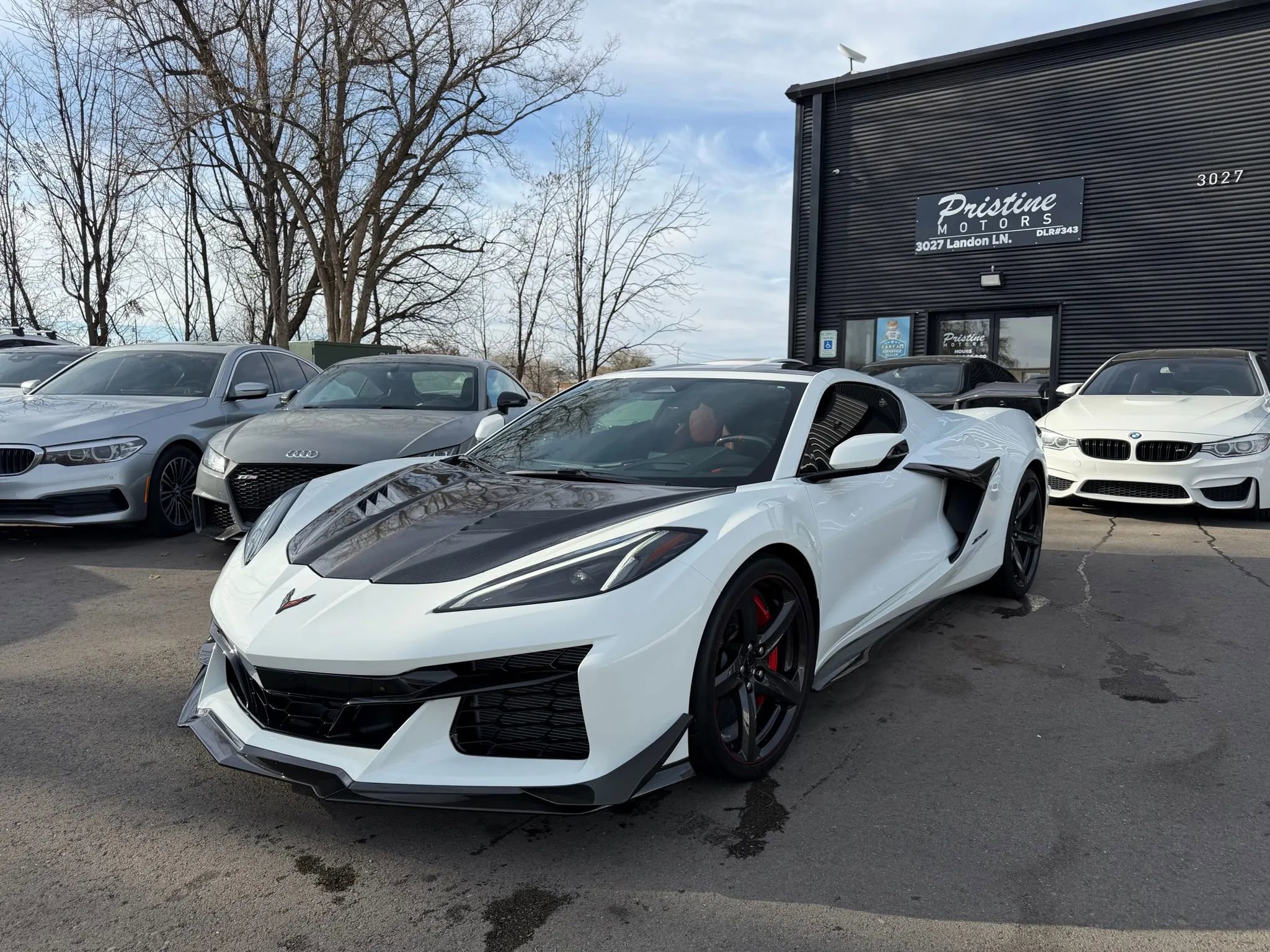 Used 2024 Chevrolet Corvette Z06 w/ Z07 Performance Package image 1
