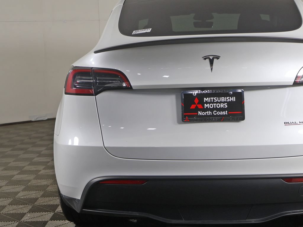 Used 2024 Tesla Model Y Performance AWD/4WD image 16