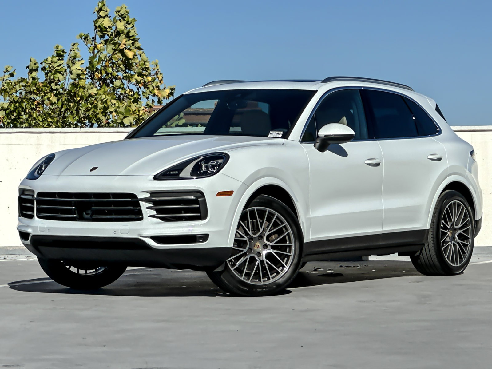 Certified 2023 Porsche Cayenne AWD/4WD image 2