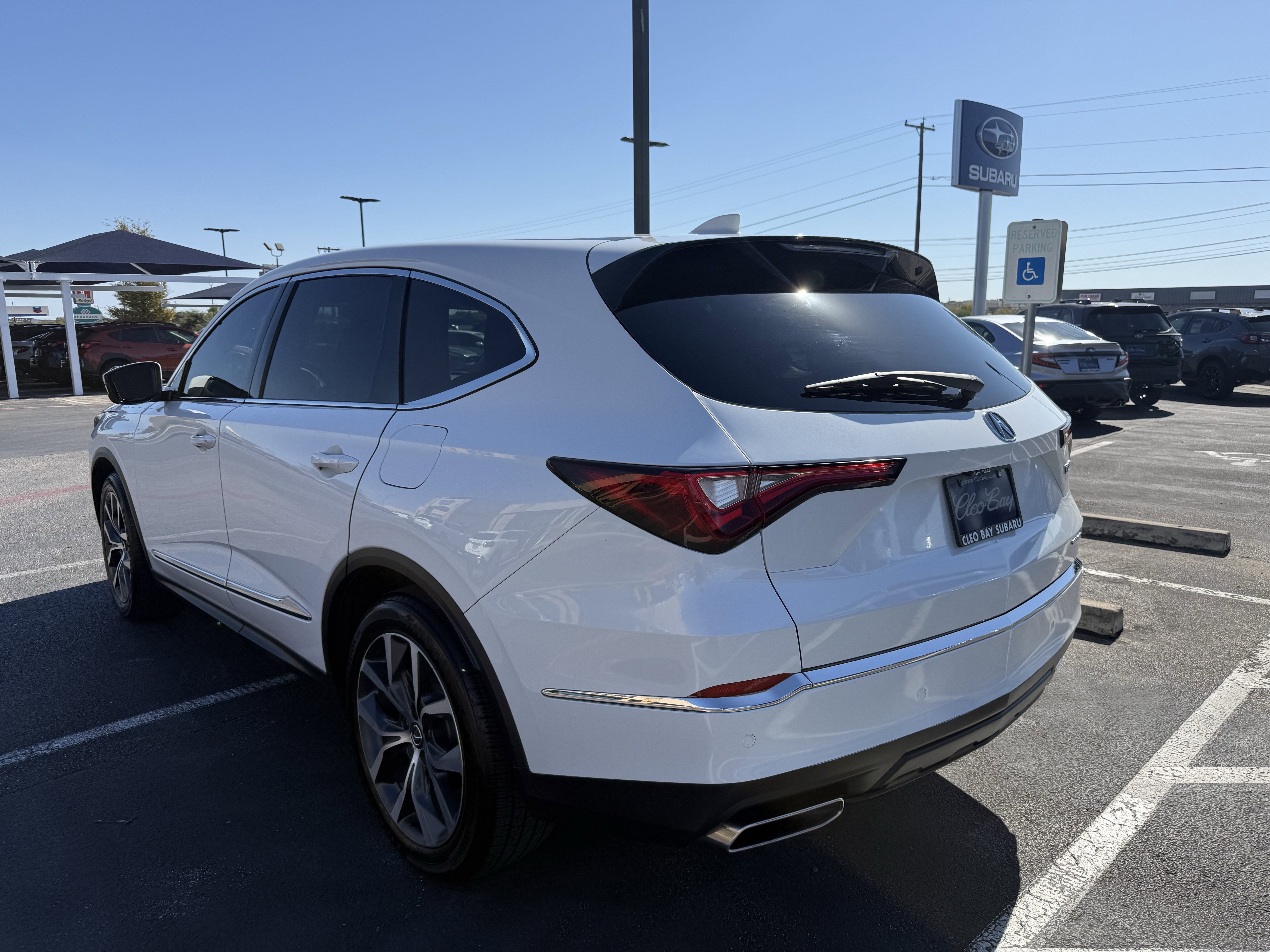 Used 2022 Acura MDX SH-AWD w/ Technology Package image 5
