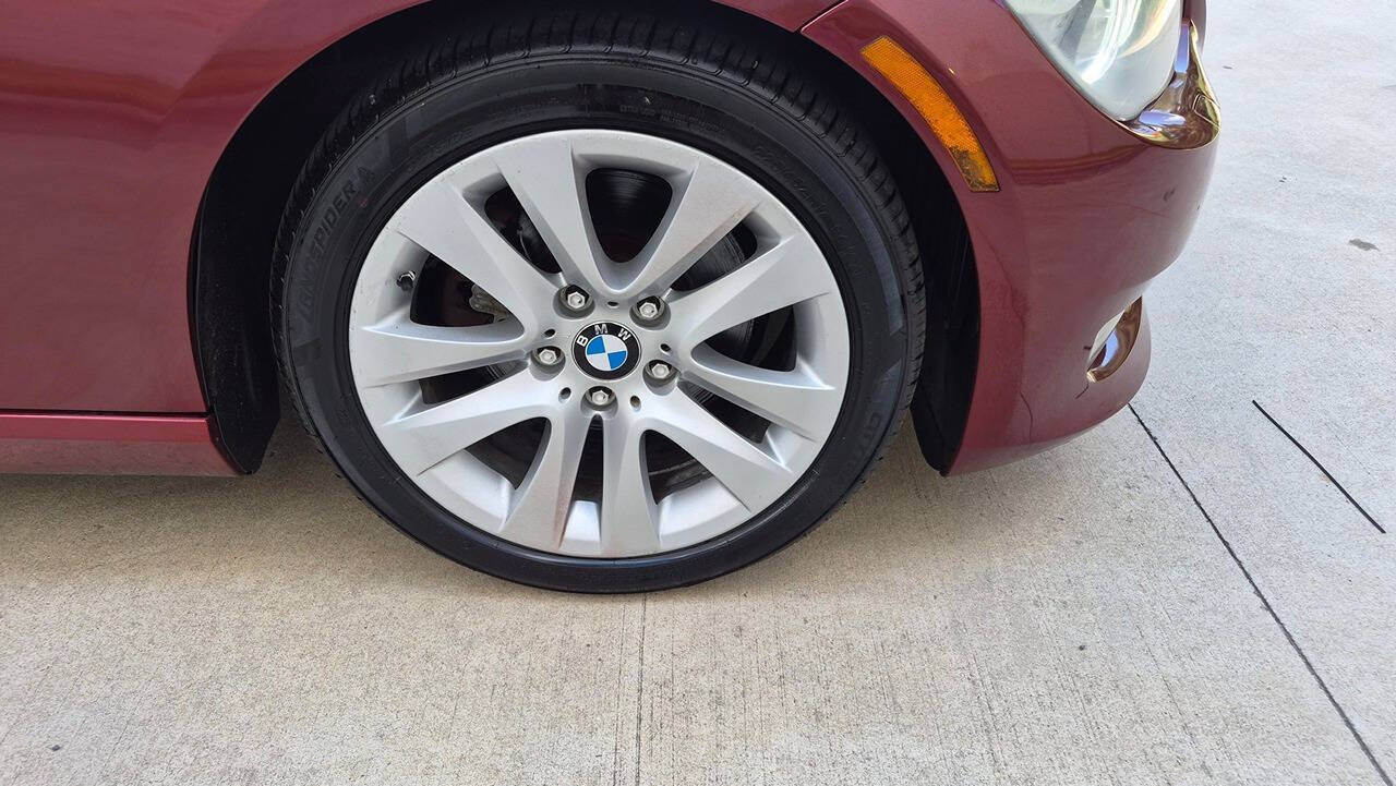 Used 2011 BMW 328i xDrive Coupe AWD/4WD image 28
