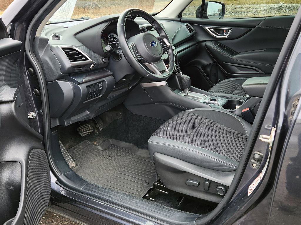Used 2019 Subaru Forester Premium AWD/4WD image 30