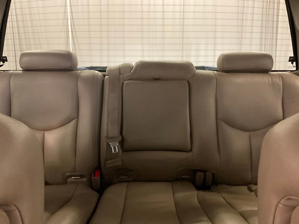 Used 2003 Chevrolet Silverado 2500 LT AWD/4WD image 24