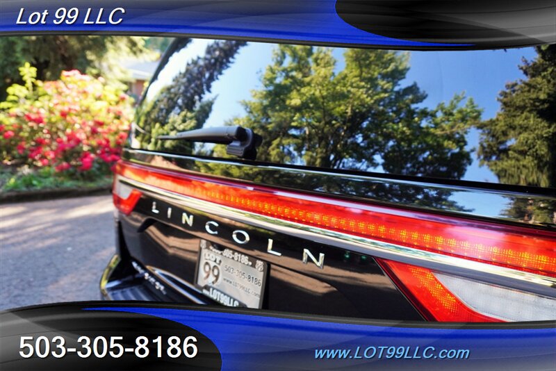 Used 2017 Lincoln Navigator Select AWD/4WD image 36