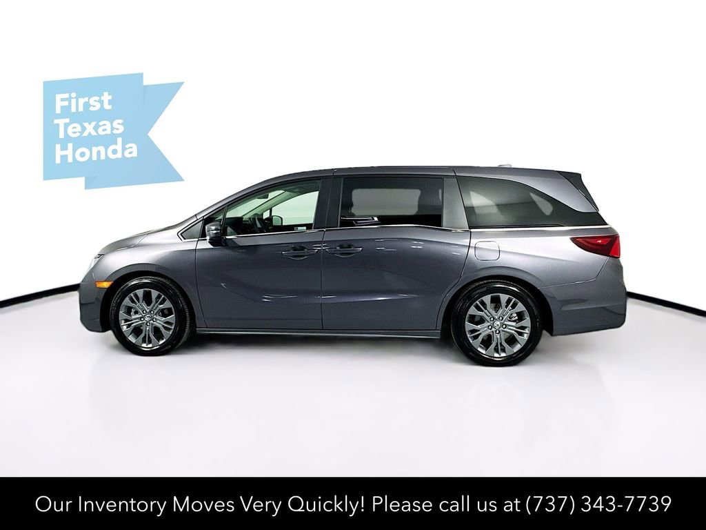 Certified 2026 Honda Odyssey Touring image 4
