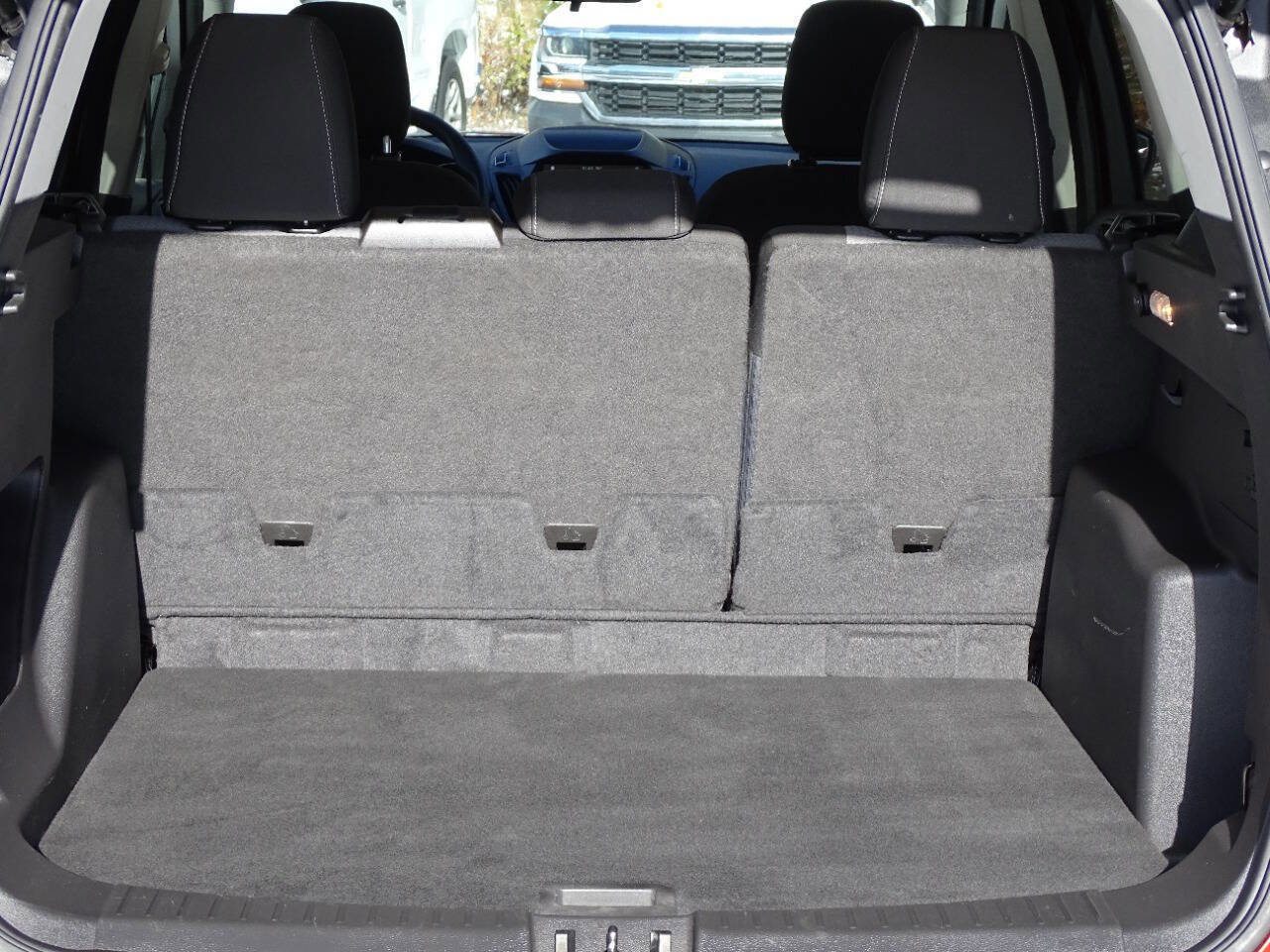 Used 2019 Ford Escape SE image 32