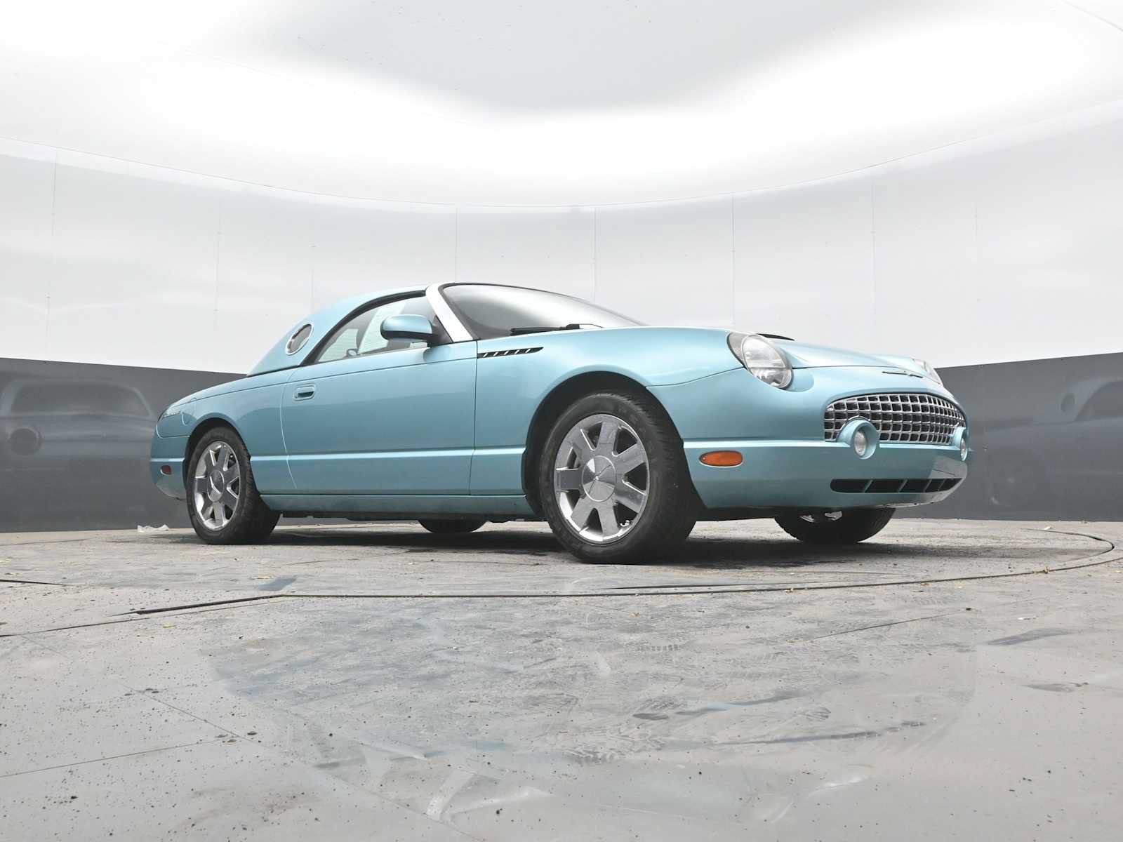 Used 2002 Ford Thunderbird RWD image 28