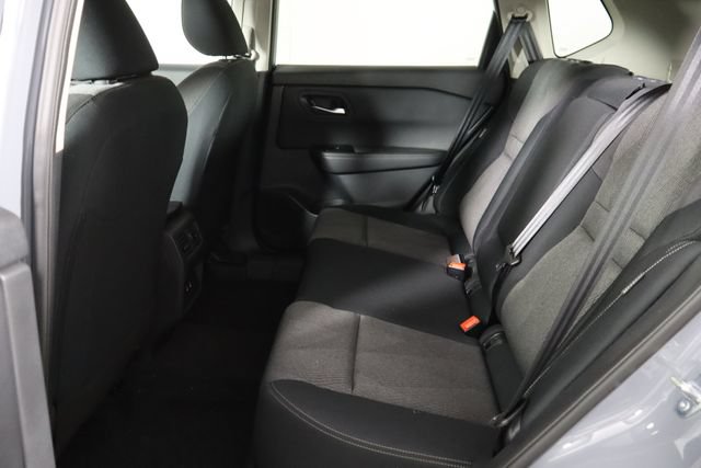 Used 2026 Nissan Rogue SV FWD image 16