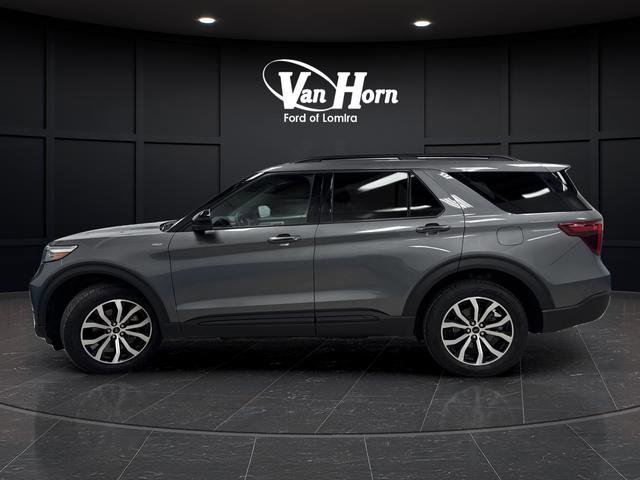 Used 2023 Ford Explorer ST-Line AWD/4WD image 13