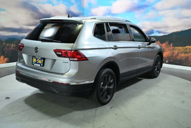 Used 2022 Volkswagen Tiguan SE image 10
