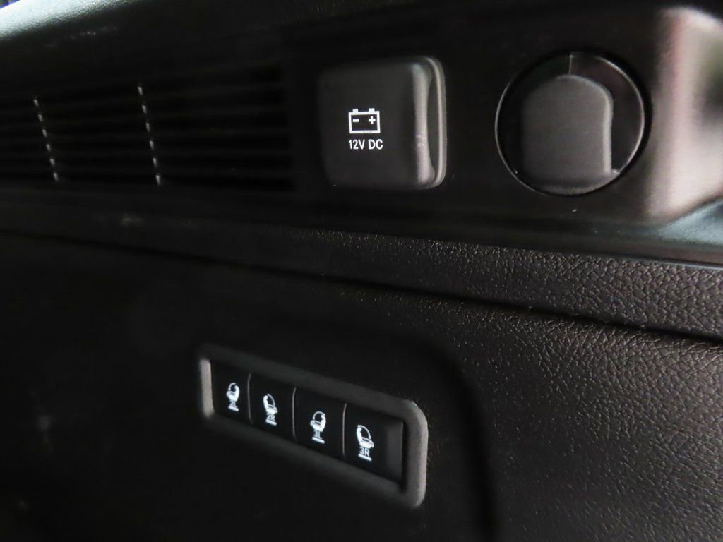 Certified 2024 Jeep Wagoneer L Series II w/ Flexible Seating Group image 19