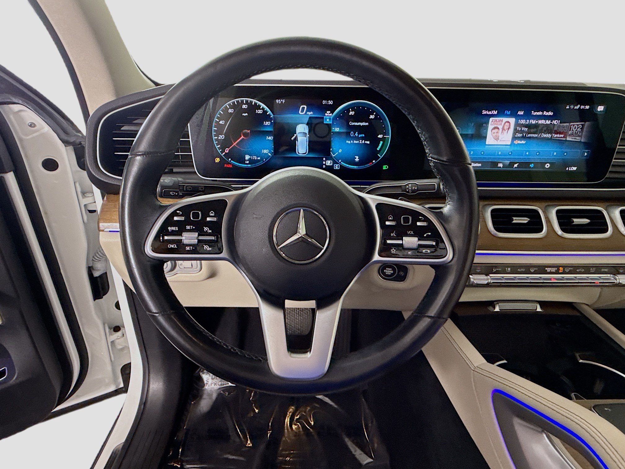 Used 2023 Mercedes-Benz GLE 350 4MATIC w/ Premium Package image 13