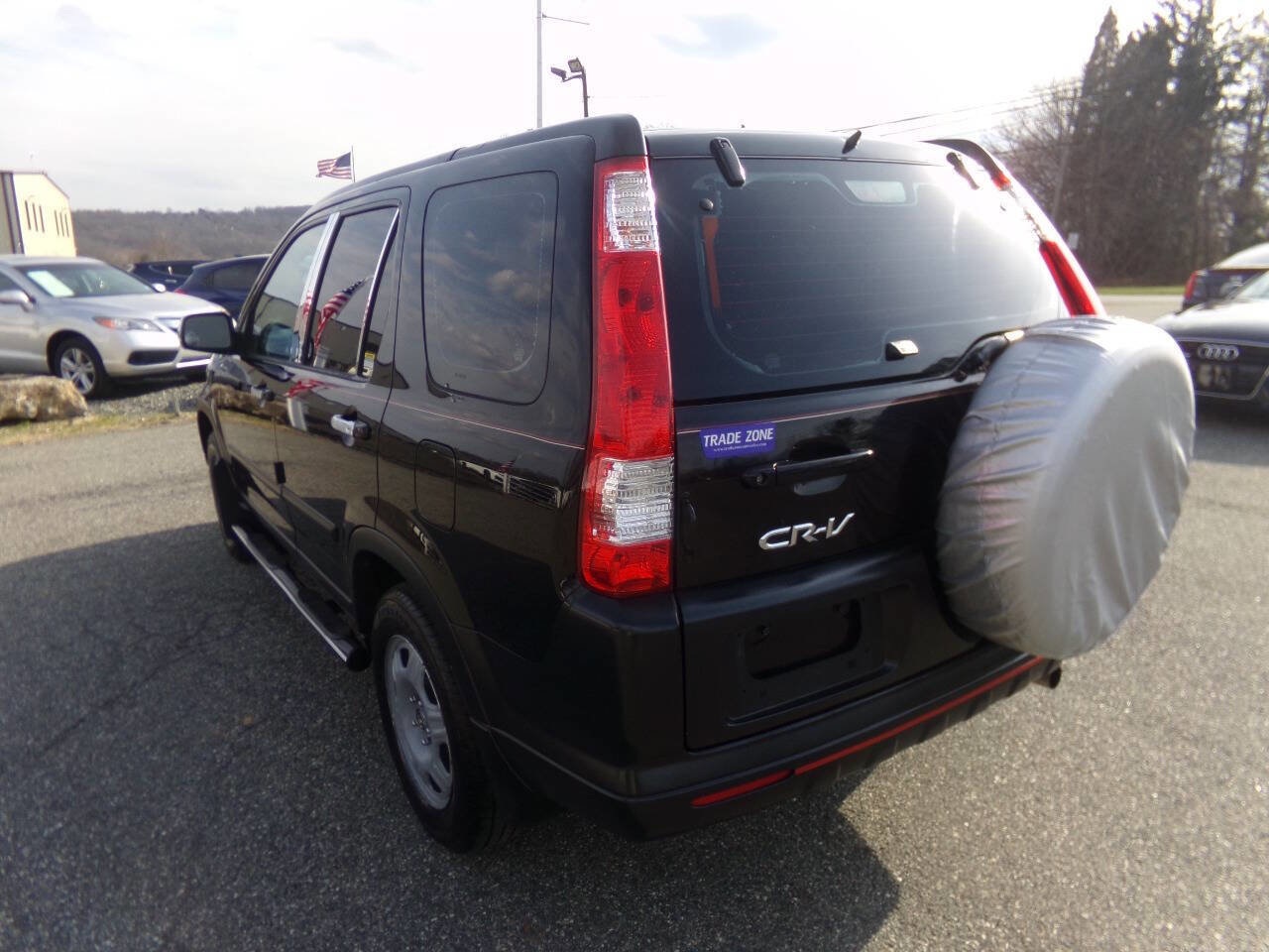 Used 2005 Honda CR-V LX image 9