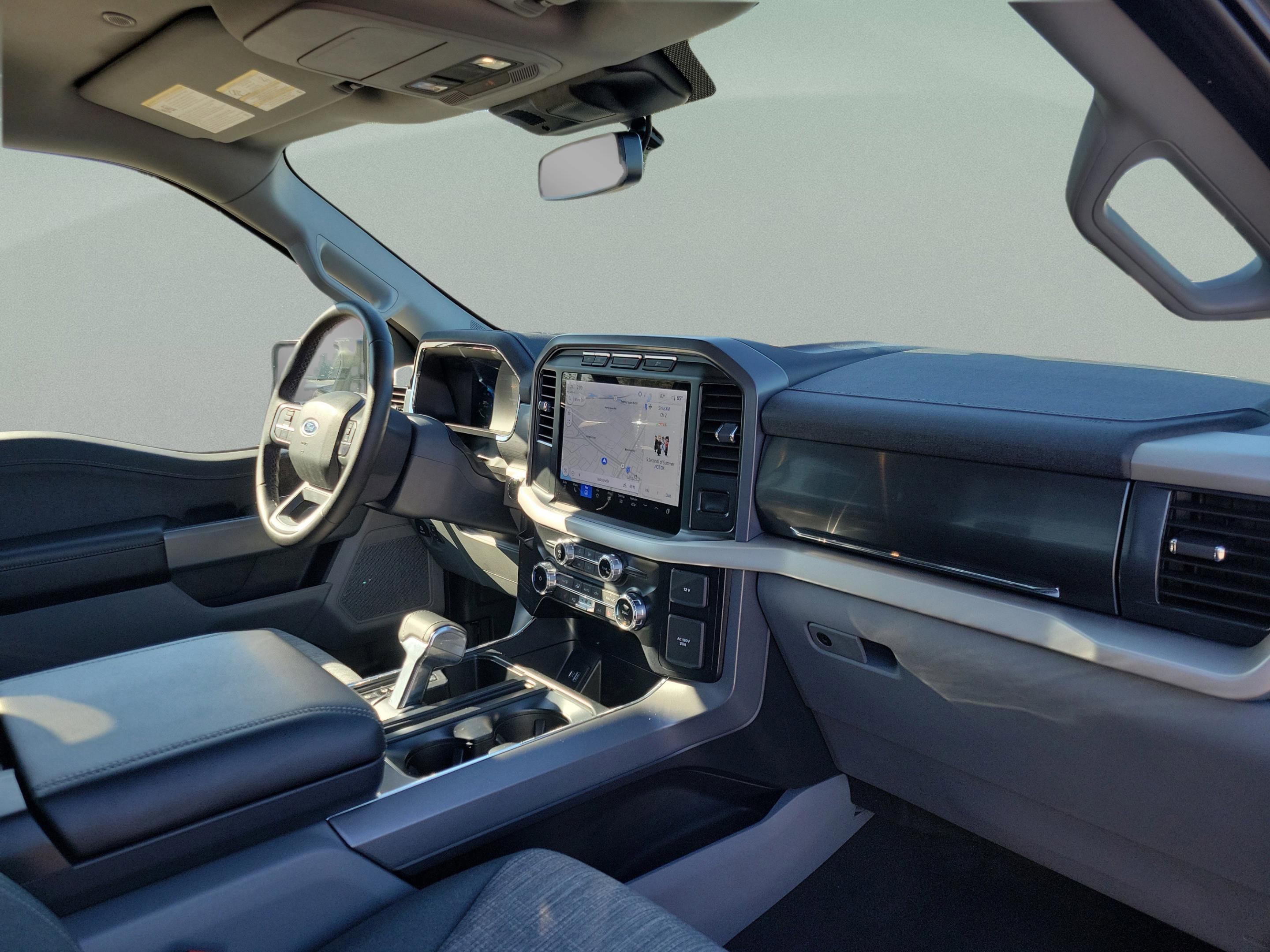 Certified 2023 Ford F150 Lightning XLT image 25