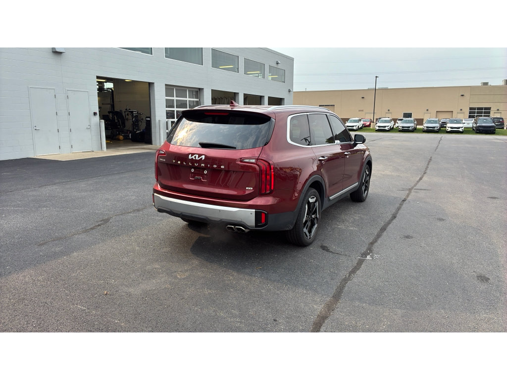 Used 2024 Kia Telluride S w/ S Sunroof Package AWD/4WD image 6