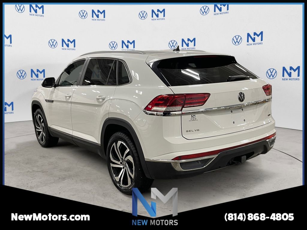 Used 2022 Volkswagen Atlas Cross Sport SEL image 3