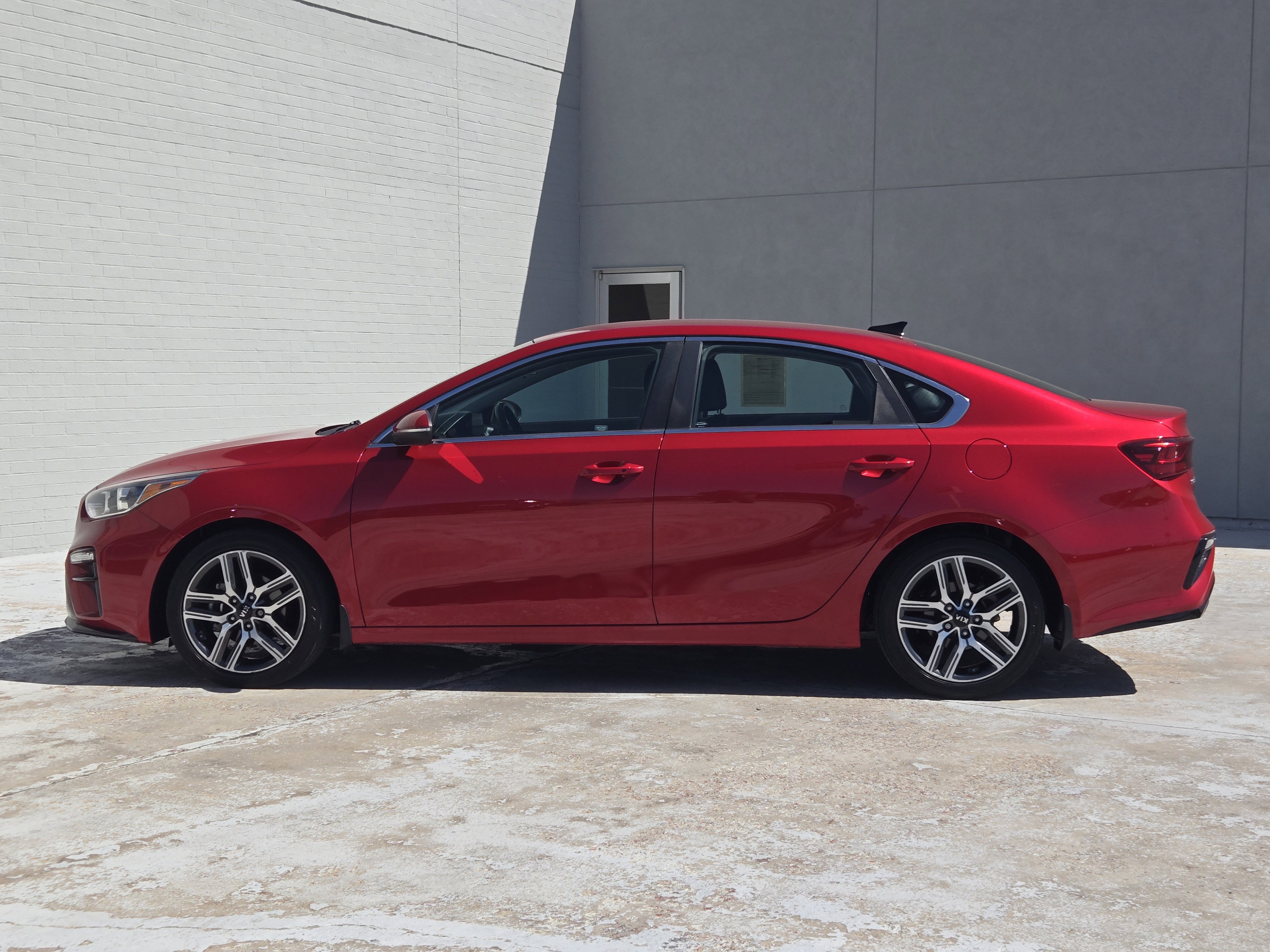 Used 2020 Kia Forte EX image 5