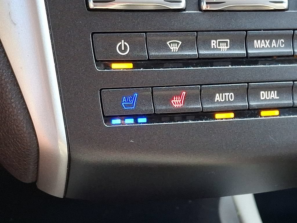 Used 2015 Lincoln MKC AWD w/ Equipment Group 102A Reserve image 23