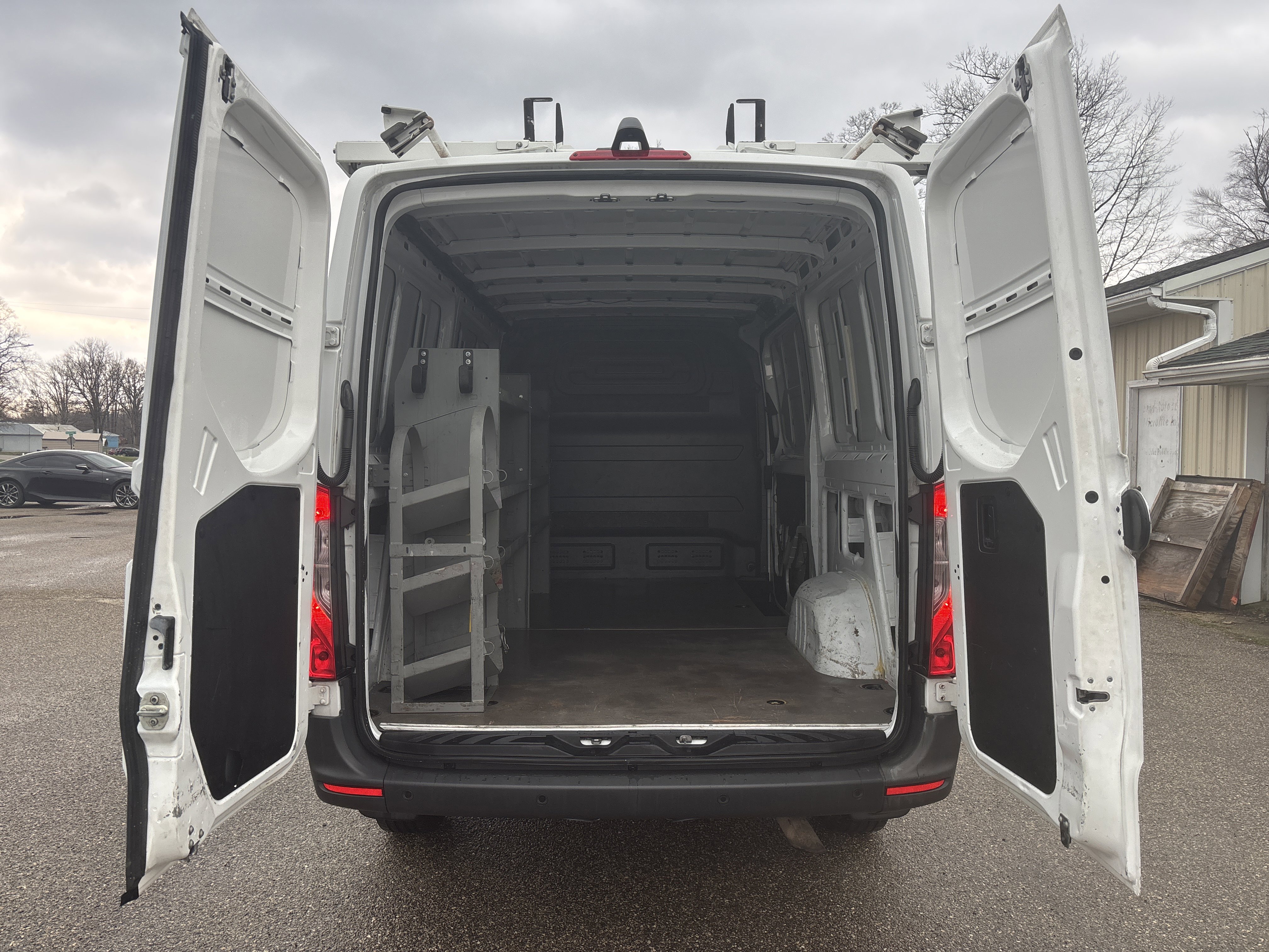 Used 2021 Mercedes-Benz Sprinter 1500 image 5