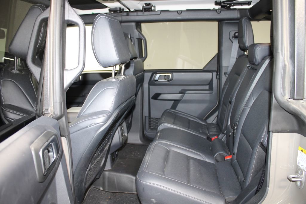 Used 2025 Ford Bronco Badlands AWD/4WD image 18