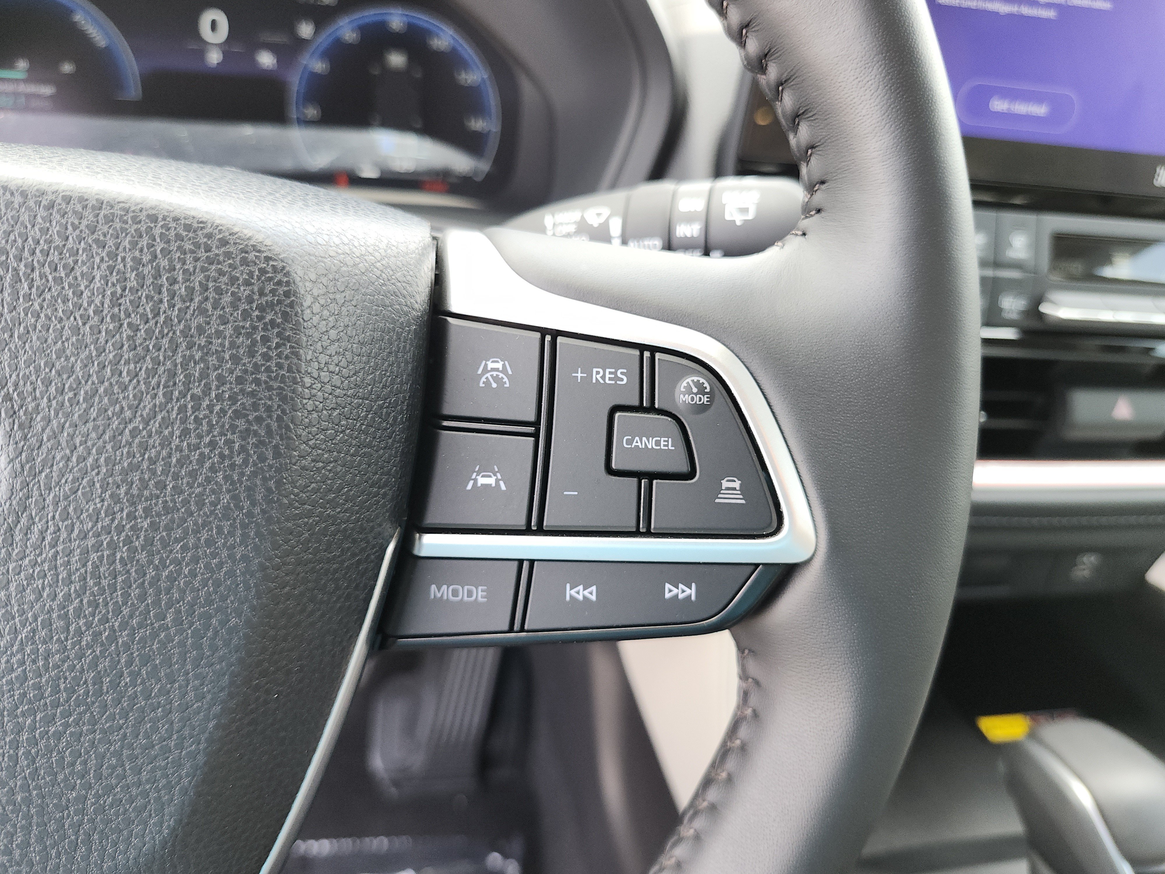 Used 2026 Toyota Grand Highlander AWD Hybrid image 32