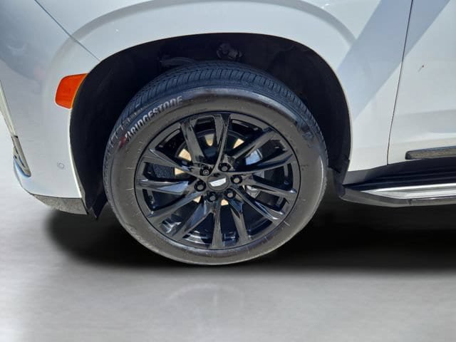 Certified 2023 Cadillac Escalade Sport w/ LPO, ONYX Package AWD/4WD image 44