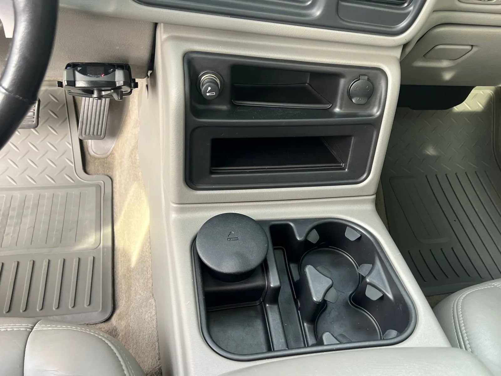 Used 2005 GMC Sierra 3500 SLT w/ Heavy-Duty Power Package image 24