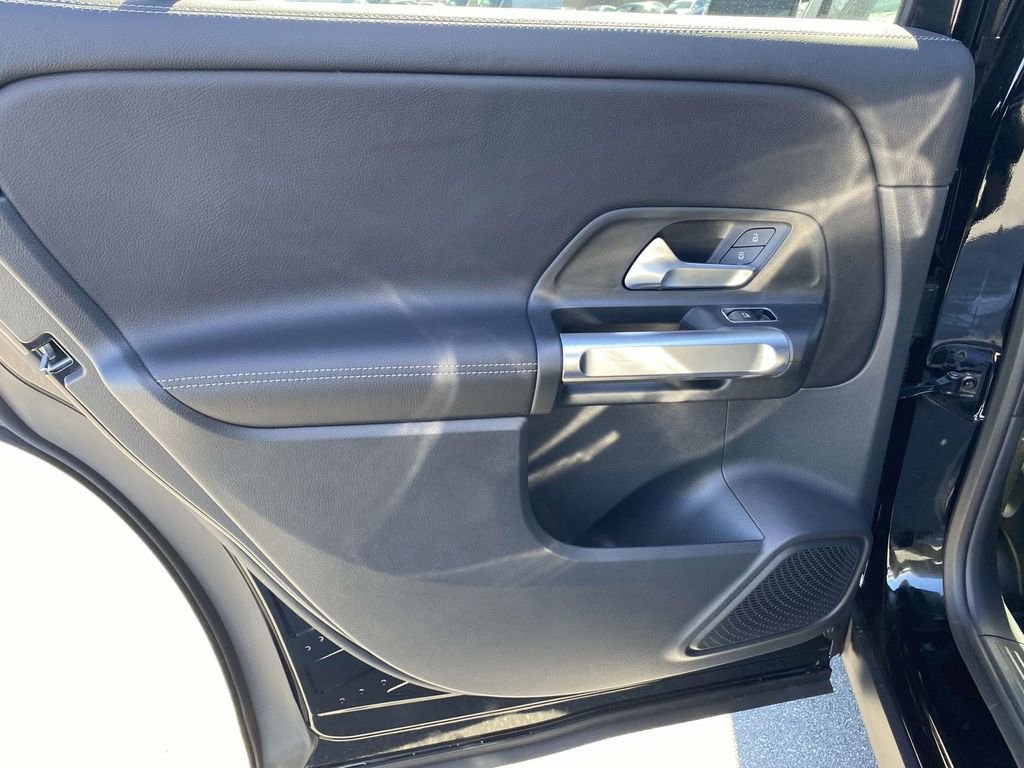 Certified 2025 Mercedes-Benz GLB 250 image 12