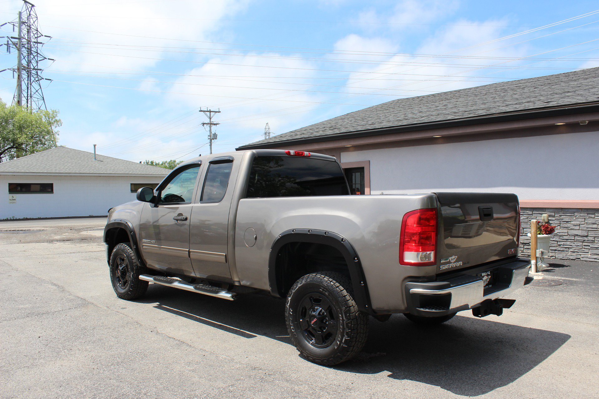 Used 2012 GMC Sierra 2500 SLE w/ Snow Plow Prep Package AWD/4WD image 8